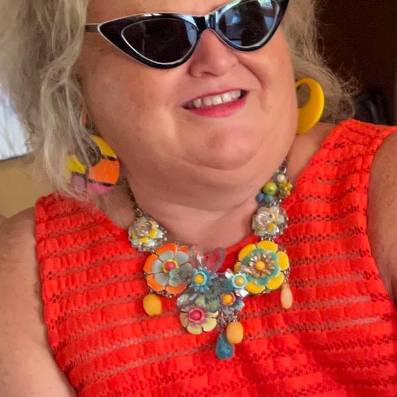 Meet your Posher, Amy - Picture 1 of 1